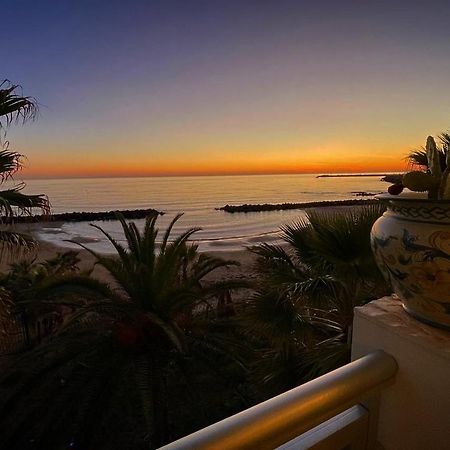 Hotel Sul Mare Al Gabbiano Scoglitti Exterior foto