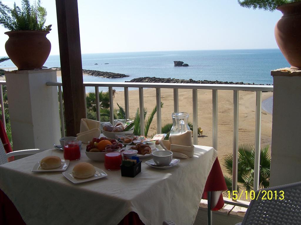 Hotel Sul Mare Al Gabbiano Scoglitti Exterior foto