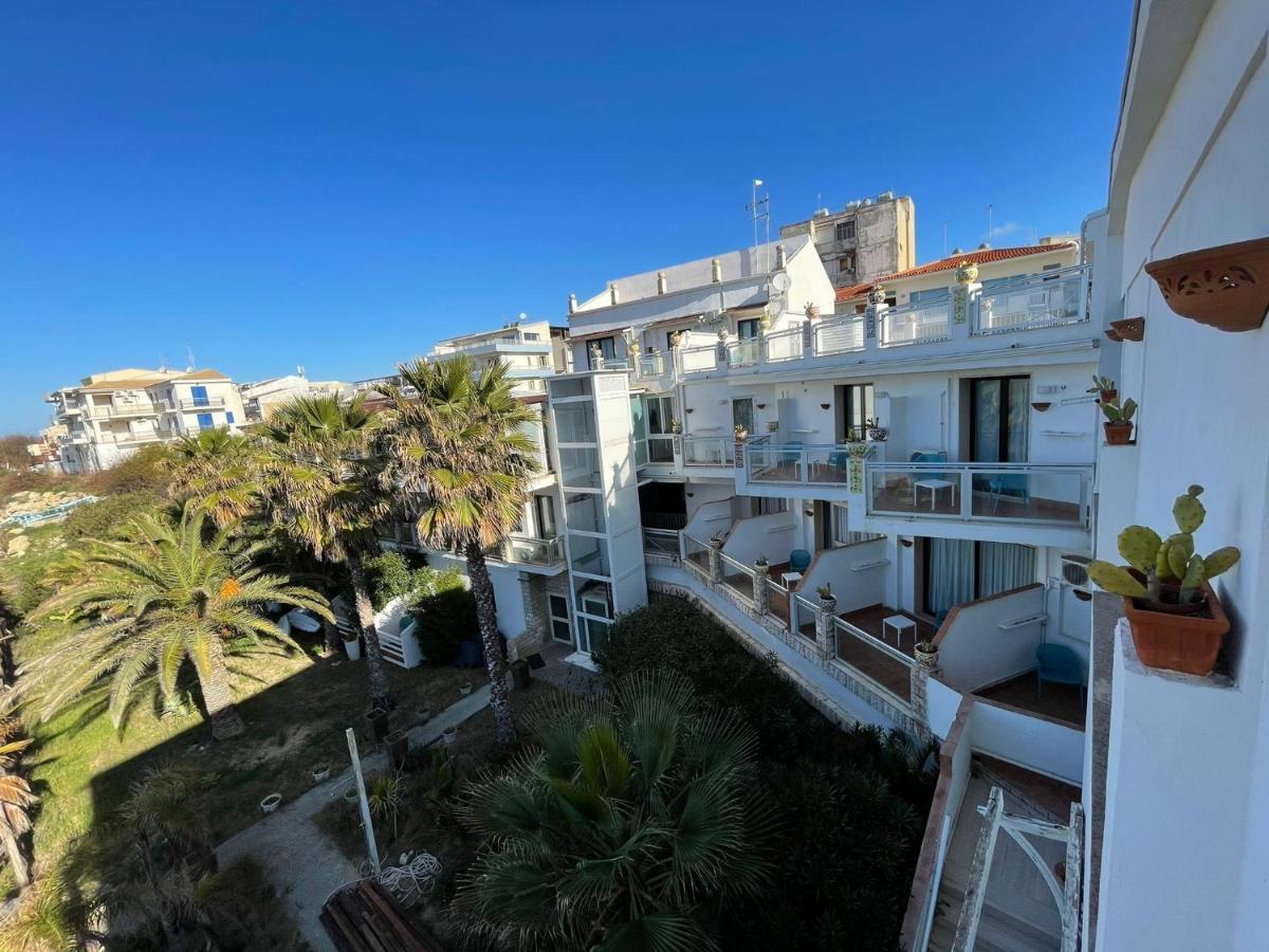 Hotel Sul Mare Al Gabbiano Scoglitti Exterior foto