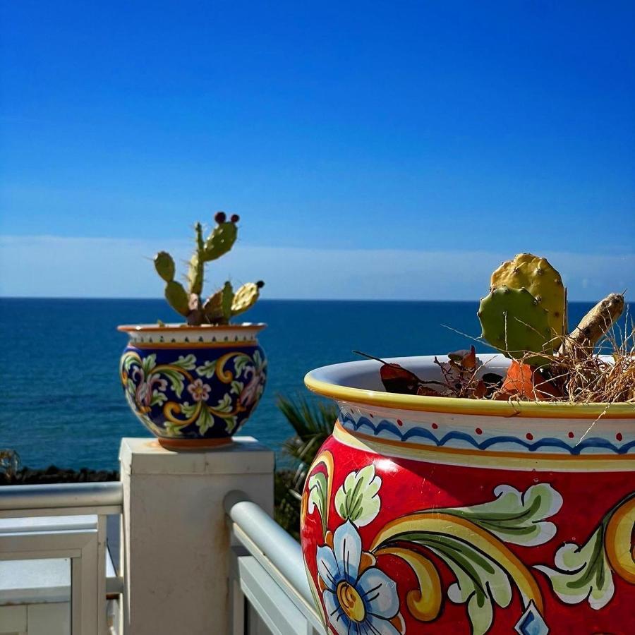 Hotel Sul Mare Al Gabbiano Scoglitti Exterior foto