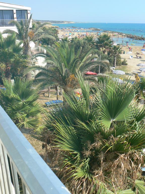 Hotel Sul Mare Al Gabbiano Scoglitti Exterior foto