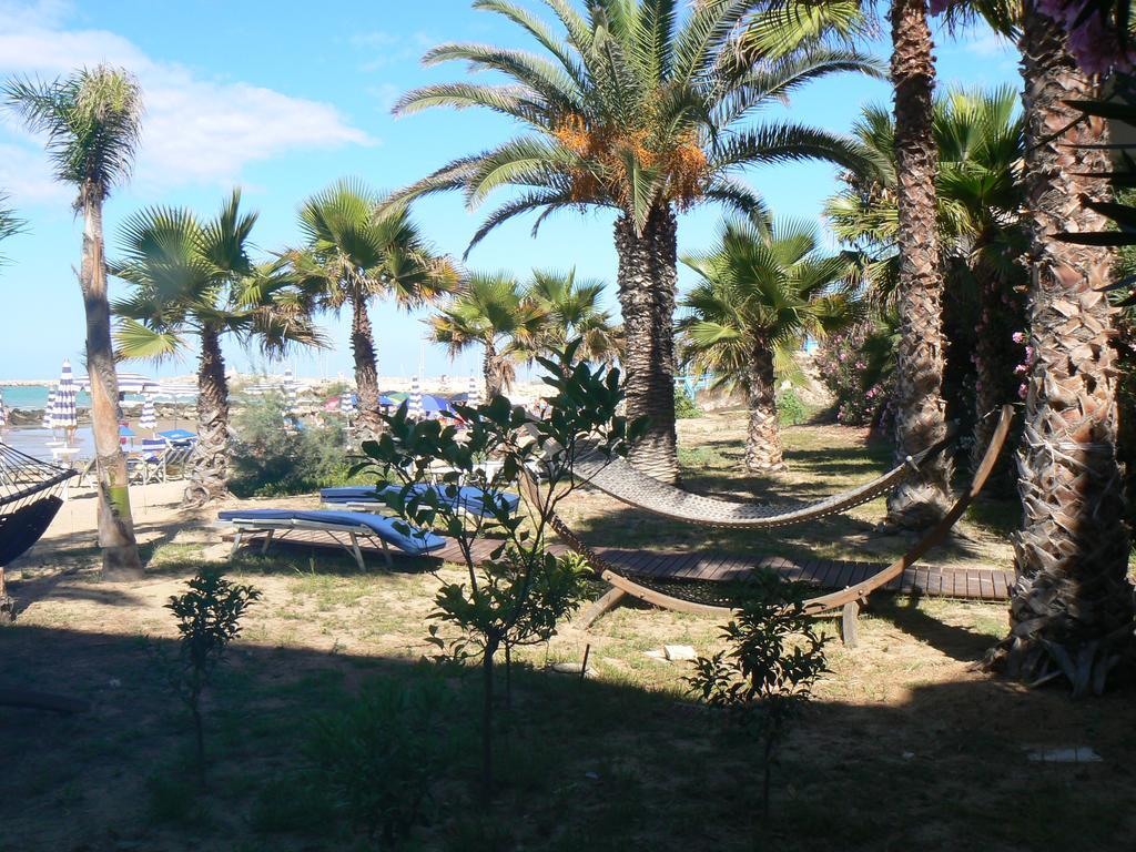 Hotel Sul Mare Al Gabbiano Scoglitti Exterior foto